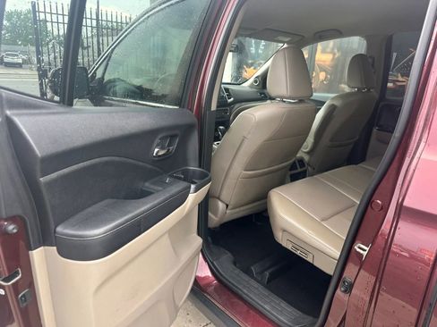 Used 2017 Honda Ridgeline RTL image 13