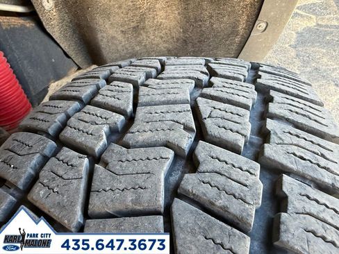 Used 2011 Ford F350 Lariat w/ Lariat Interior Pkg AWD/4WD image 12