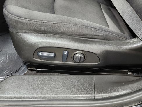 Used 2022 Chevrolet Malibu LT image 26