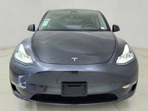 Used 2025 Tesla Model Y Performance AWD/4WD image 13