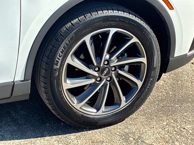 Certified 2023 Lincoln Corsair FWD w/ Equipment Group 101A image 16