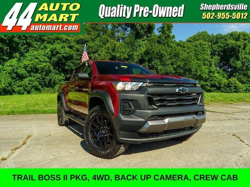 Used 2025 Chevrolet Colorado Trail Boss AWD/4WD image 1
