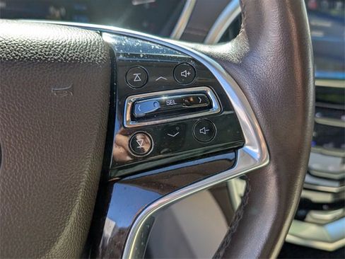 Used 2016 Cadillac SRX Luxury image 32