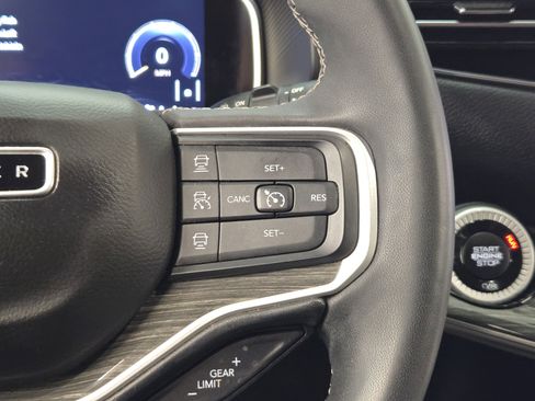 Used 2022 Jeep Wagoneer Series II image 27