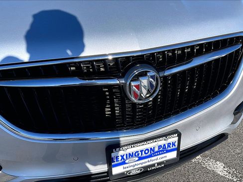 Used 2020 Buick Enclave Premium w/ Sun and Sites Package image 36