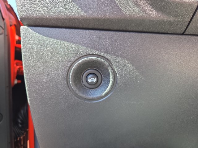 Used 2008 Dodge Challenger SRT8 RWD image 24