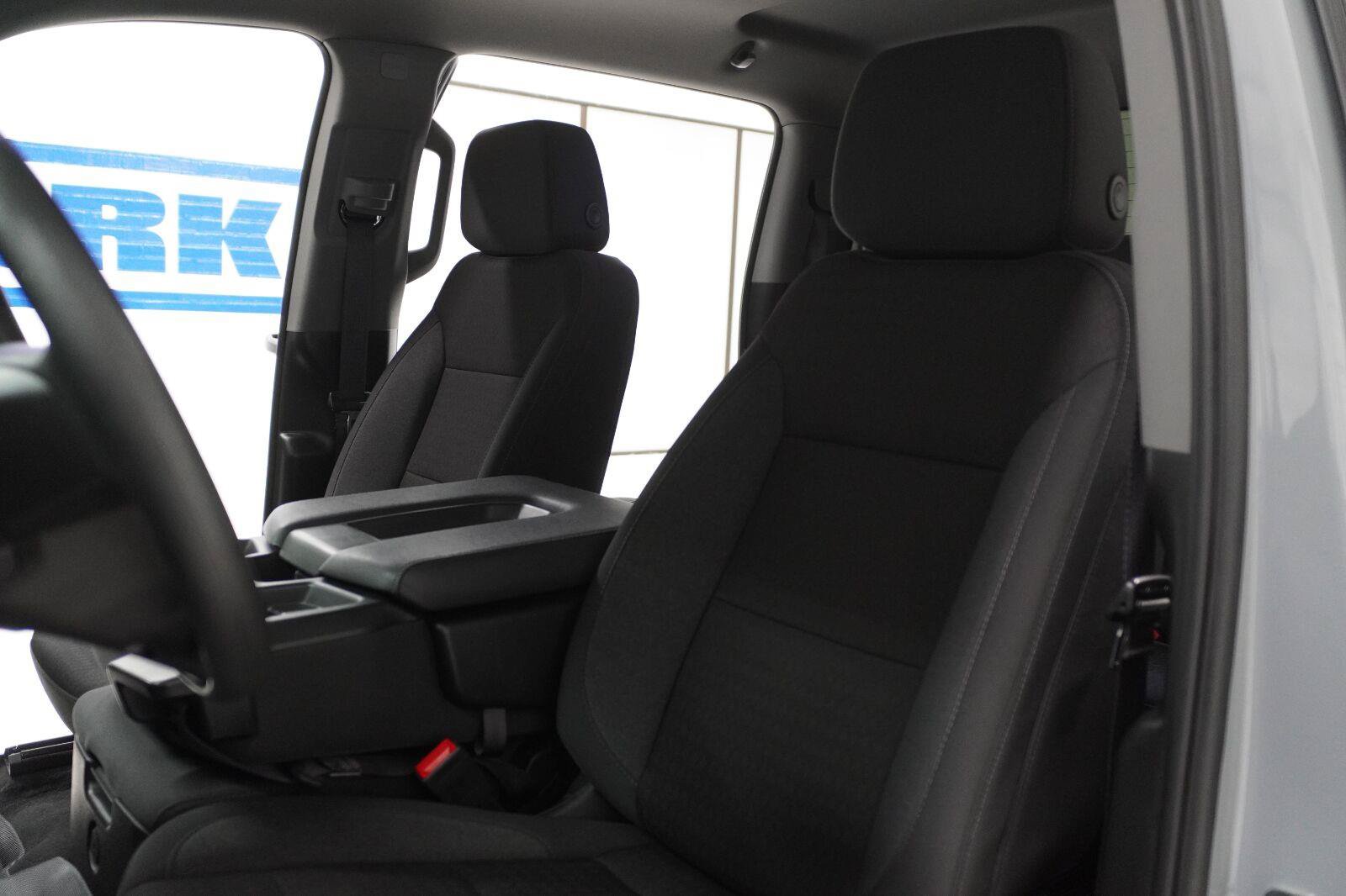 Used 2024 Chevrolet Silverado 1500 Custom RWD image 6