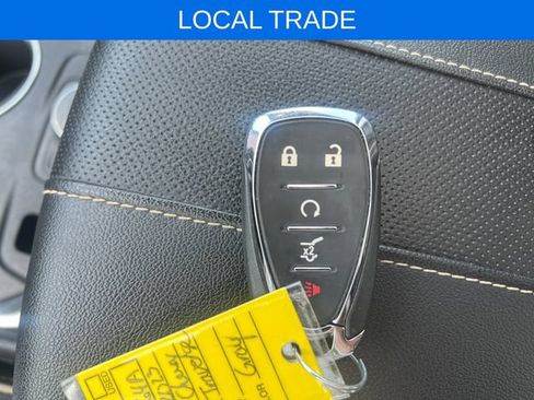 Used 2023 Chevrolet Traverse Premier AWD/4WD image 38