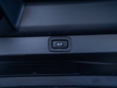 Used 2022 Land Rover Range Rover SE image 58