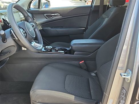 Certified 2023 Kia Sportage LX image 13