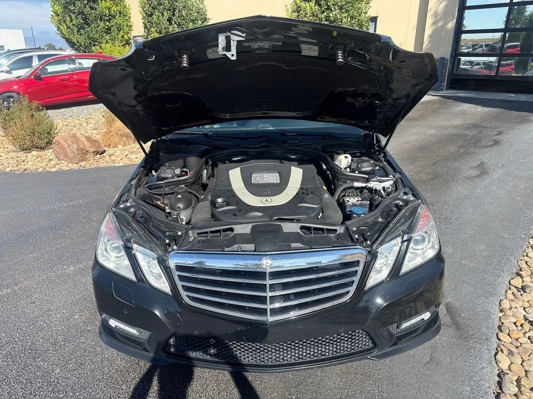 Used 2011 Mercedes-Benz E 550 4MATIC Sedan w/ Premium 2 Pkg image 41