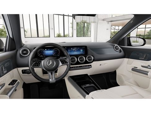 New 2026 Mercedes-Benz GLA 250 image 3