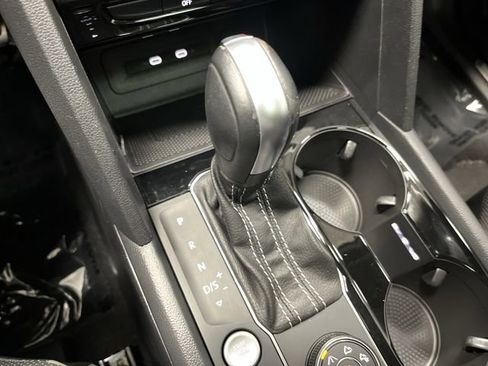 Used 2023 Volkswagen Atlas SEL Premium image 23