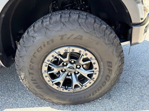 Used 2021 Ford F150 Raptor w/ Raptor 37 Performance Package AWD/4WD image 12