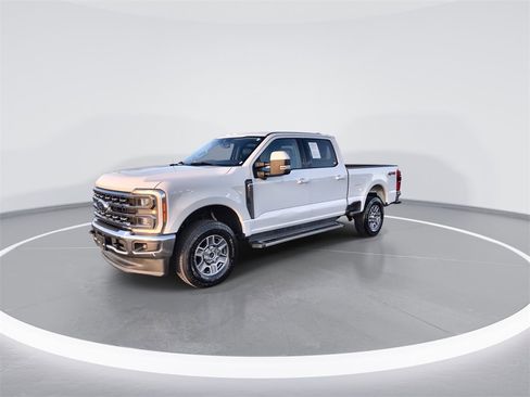 Used 2023 Ford F250 Lariat image 4