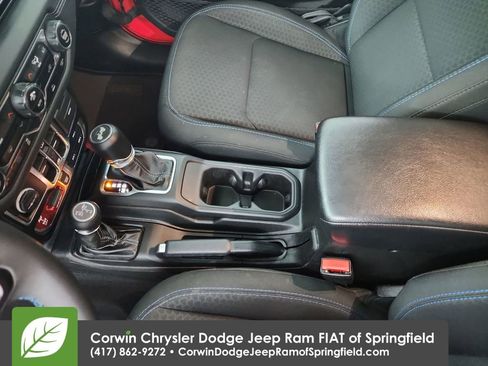 Used 2024 Jeep Wrangler Unlimited Rubicon 4xe image 29