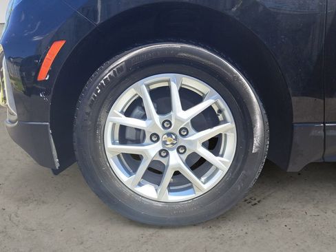 Used 2023 Chevrolet Equinox LT w/ LPO, Floor Liner Package FWD image 15