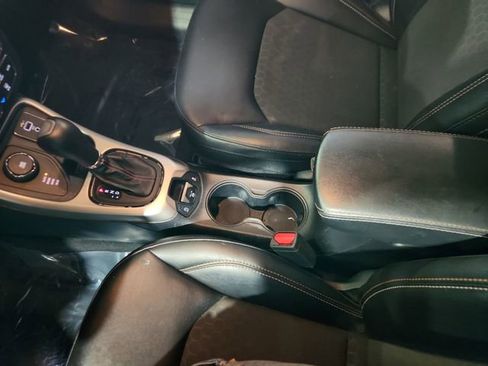 Used 2019 Jeep Compass Latitude w/ Popular Equipment Group image 9