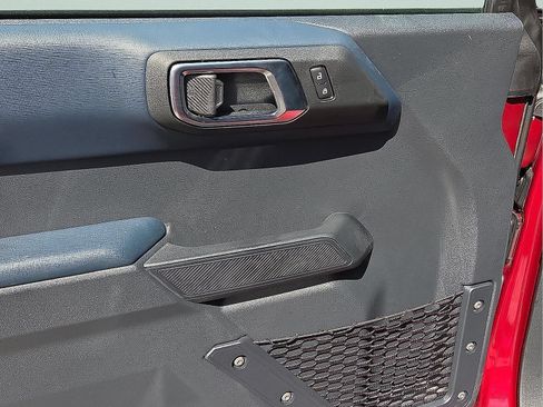 Used 2025 Ford Bronco Heritage Edition AWD/4WD image 13