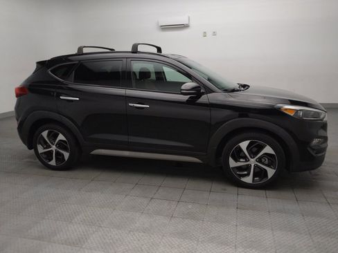 Used 2017 Hyundai Tucson Limited w/ Limited Ultimate Package 03 FWD image 11