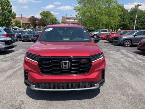 Used 2024 Honda Pilot TrailSport image 11