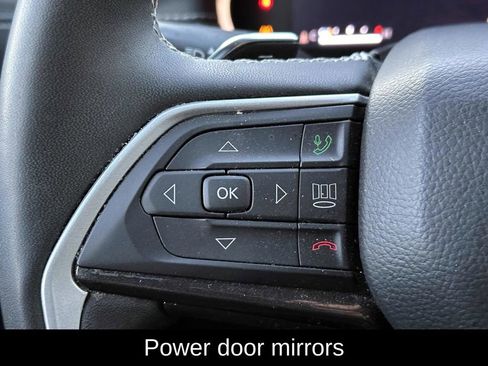 Used 2023 Jeep Grand Cherokee L Laredo w/ Luxury Tech Group I image 24