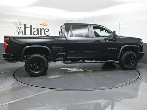 New 2026 Chevrolet Silverado 2500 ZR2 AWD/4WD image 15