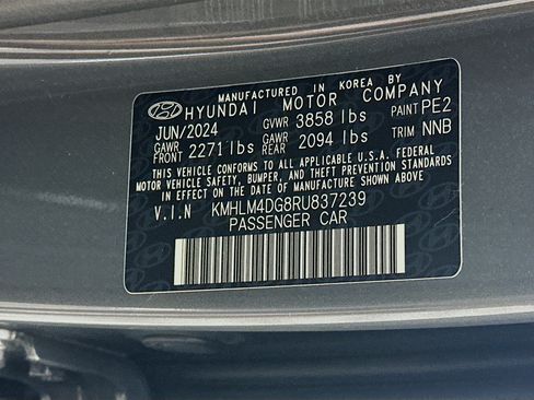 Used 2024 Hyundai Elantra SEL FWD image 12