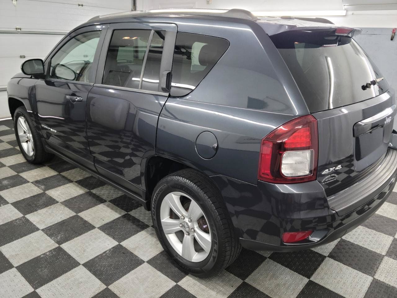Used 2014 Jeep Compass Sport w/ Power Value Group AWD/4WD image 3