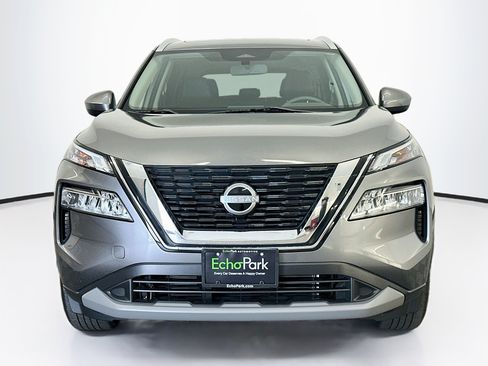 Used 2023 Nissan Rogue SV w/ SV Premium B Package AWD/4WD image 2