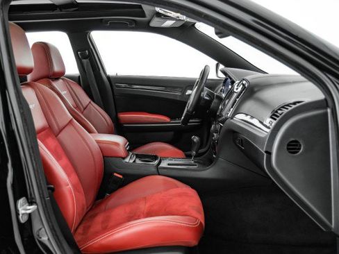 Used 2012 Chrysler 300 SRT8 w/ 19-Premium Speaker Group image 30