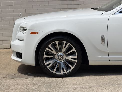 Used 2018 Rolls-Royce Ghost RWD image 6