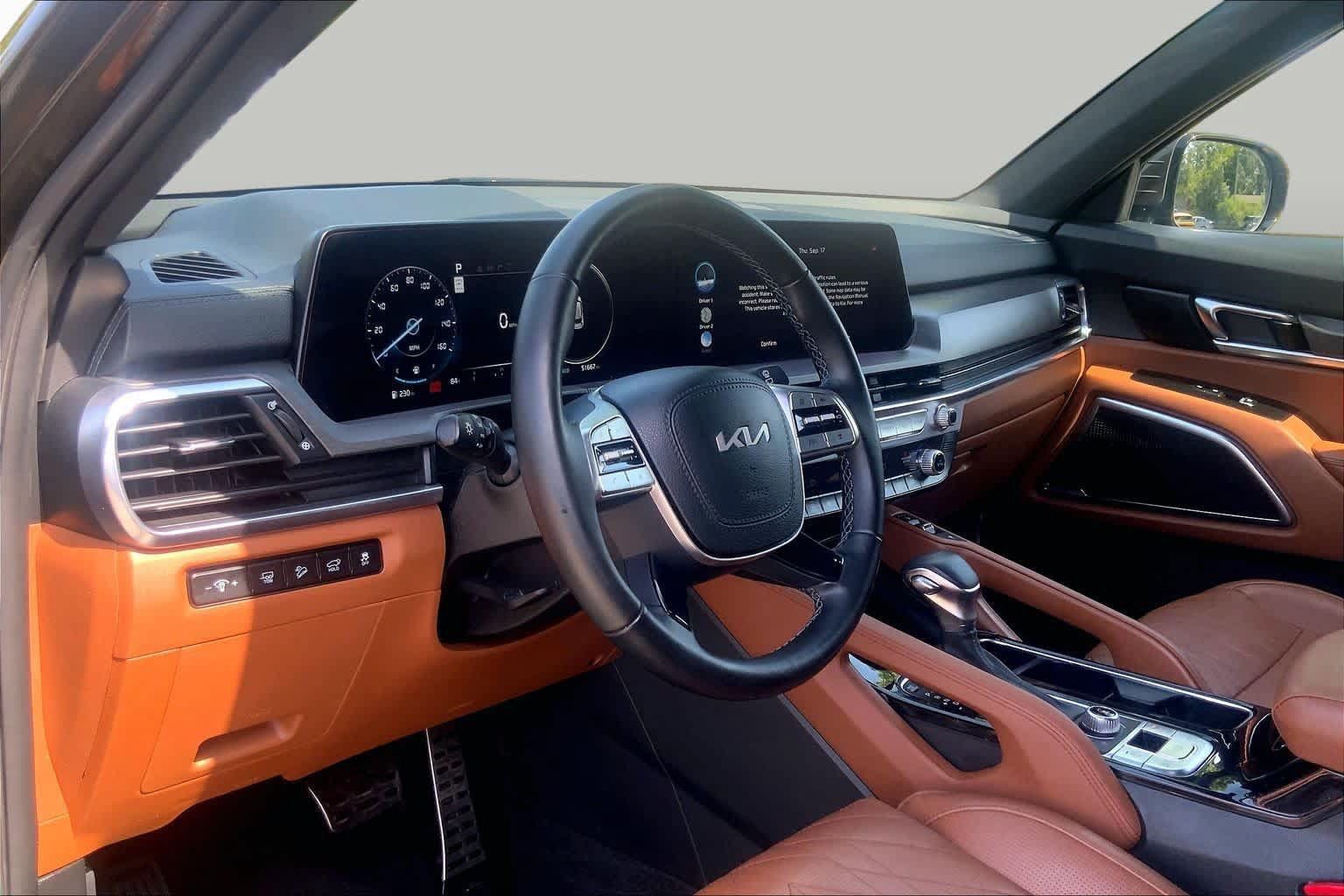 Used 2023 Kia Telluride SX Prestige X-Pro AWD/4WD image 17