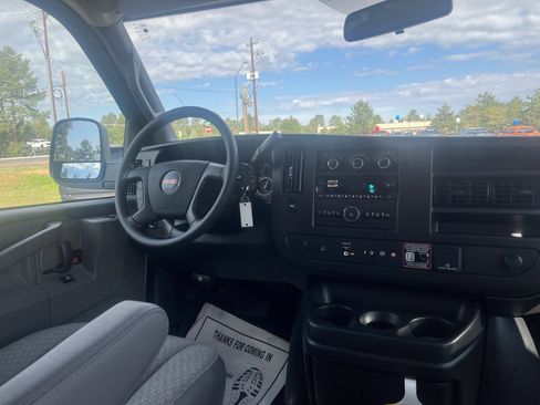 New 2025 GMC Savana 2500 Work Van w/ Driver Convenience Package RWD image 3