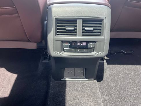 Used 2021 Volkswagen Atlas SEL AWD/4WD image 19