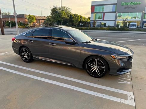 Used 2022 Honda Accord Touring image 7