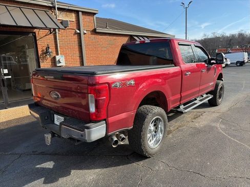 Used 2017 Ford F250 XLT w/ XLT Premium Package image 4