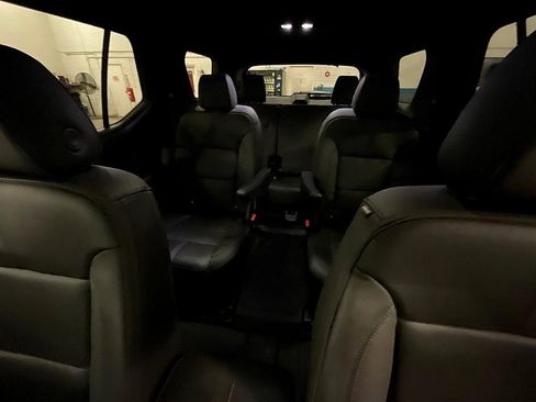 Used 2024 Chevrolet Traverse RS w/ LPO, Floor Liner Package image 26