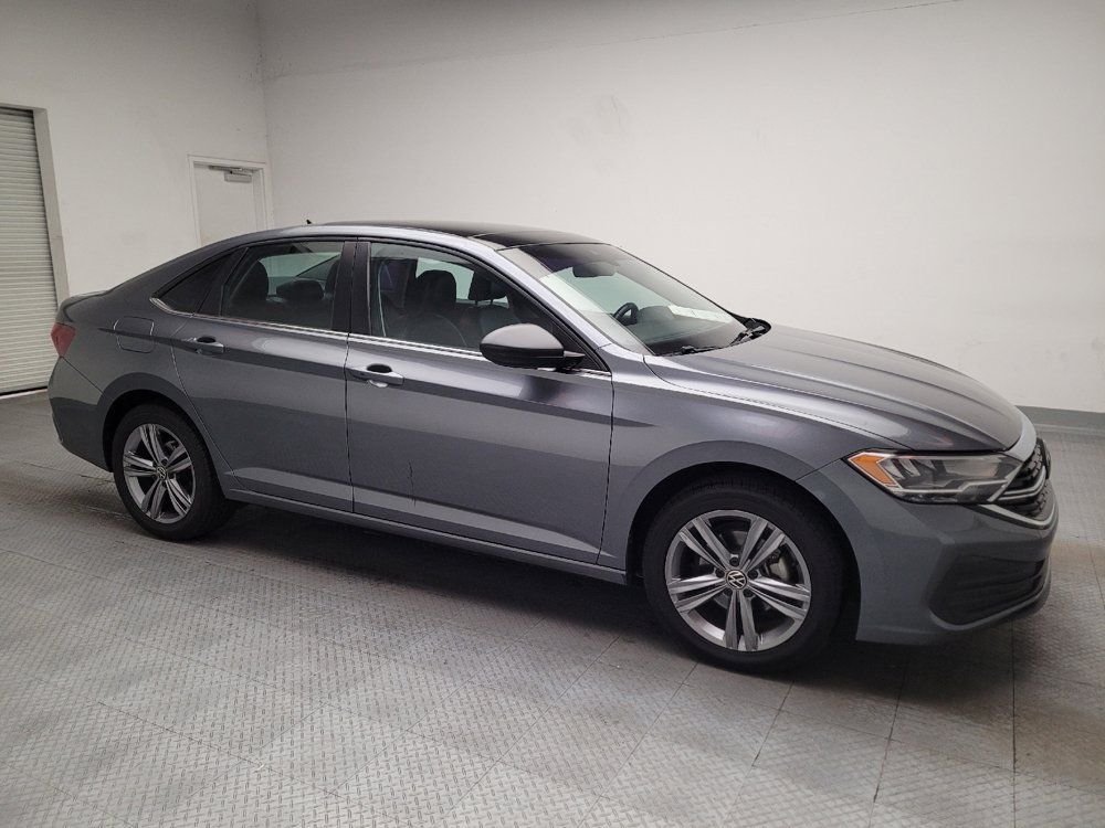 Used 2023 Volkswagen Jetta SE FWD image 11