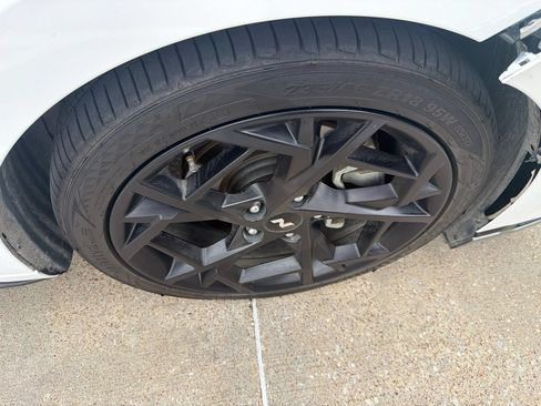 Used 2024 Hyundai Elantra N Line FWD image 14