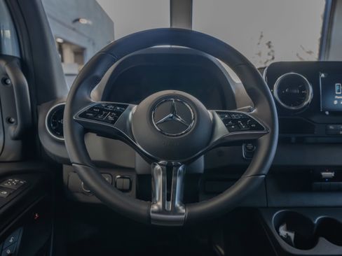 New 2025 Mercedes-Benz Sprinter 2500 image 9