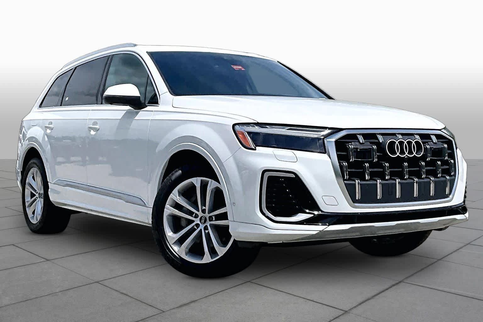 Used 2025 Audi Q7 3.0T Premium Plus AWD/4WD image 3