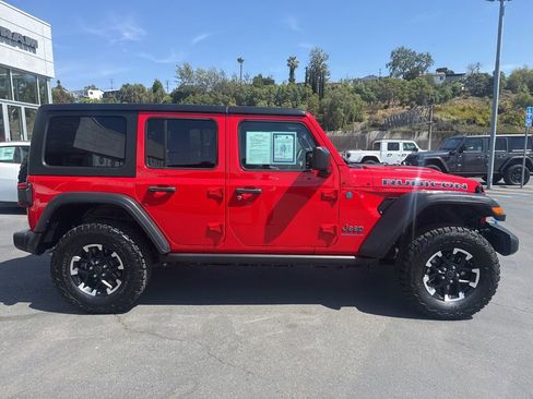 Used 2024 Jeep Wrangler Unlimited Rubicon 4xe AWD/4WD image 10