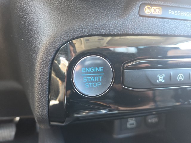 Used 2025 Ford Escape Active w/ Tech Pack #1 FWD image 19