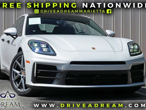 Used 2025 Porsche Panamera w/ Premium Package RWD image 2