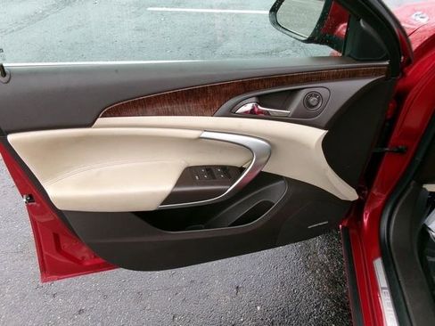 Used 2013 Buick Regal Premium FWD image 6