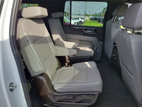 Used 2025 GMC Yukon XL Elevation w/ Technology Package image 21