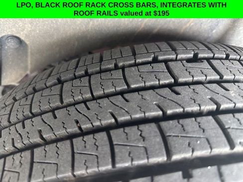 Used 2017 Chevrolet Equinox LT w/ Convenience Package image 7