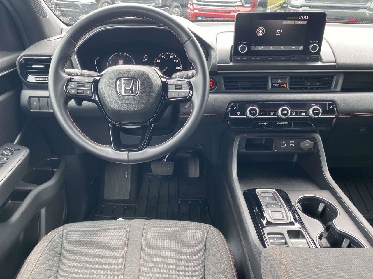 Used 2025 Honda Pilot Sport image 20