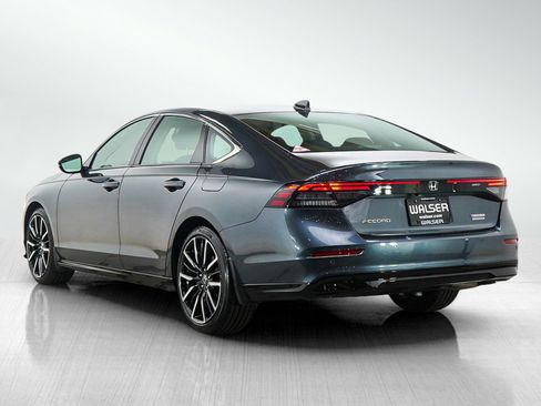 Used 2024 Honda Accord Touring image 3